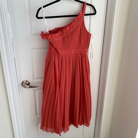 Coral One-Shoulder Dress - Picture 4 of 5